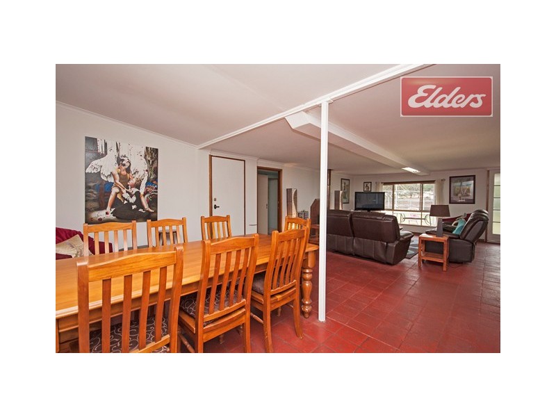53 Albert Road, Chiltern VIC 3683