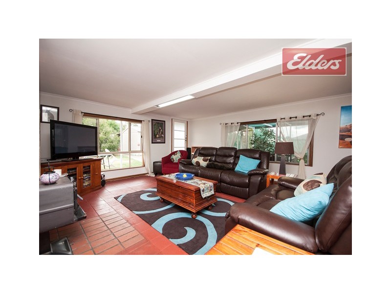 53 Albert Road, Chiltern VIC 3683