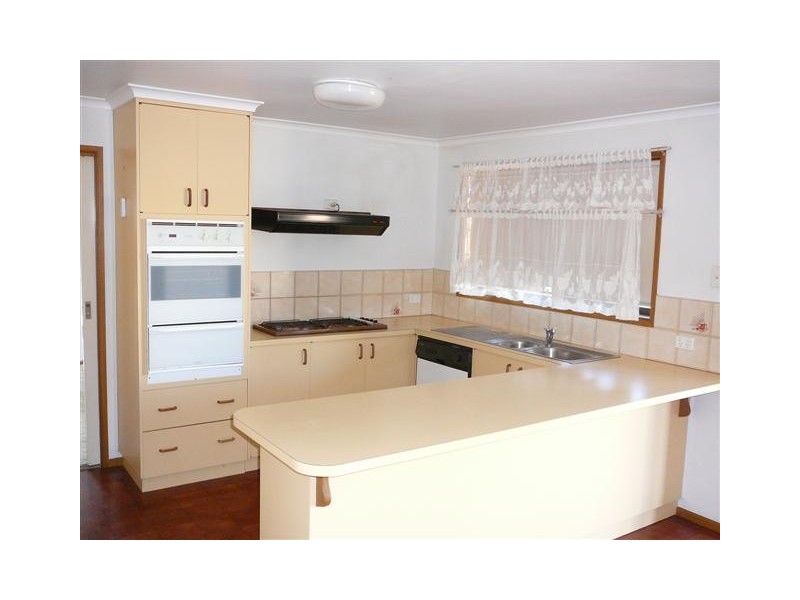 7 Lachlan Crt, Wodonga VIC 3690