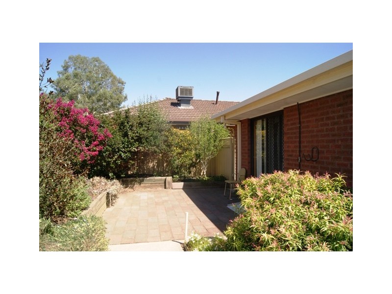 2/14 Barton Street, Wodonga VIC 3690