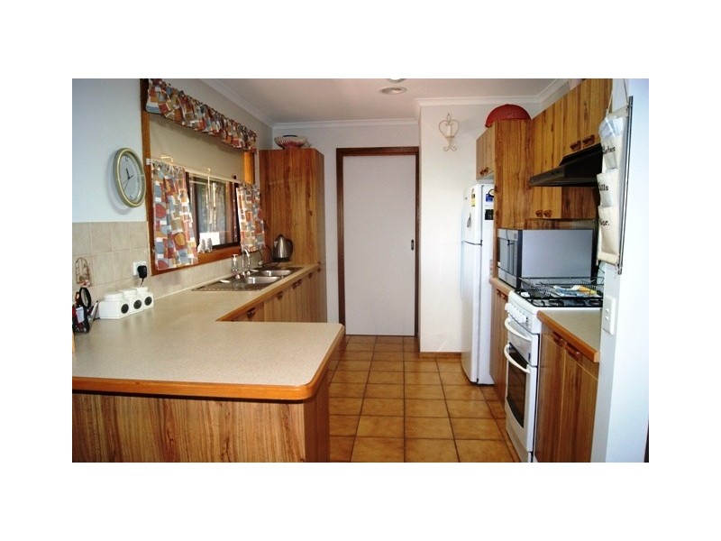 2/14 Barton Street, Wodonga VIC 3690