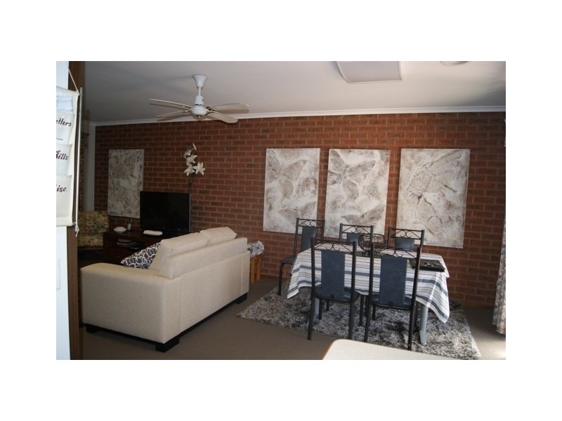 2/14 Barton Street, Wodonga VIC 3690