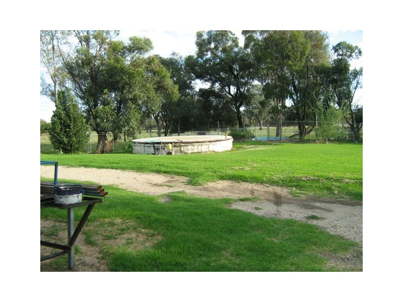 998 Plunketts Road, Barnawartha North VIC 3691