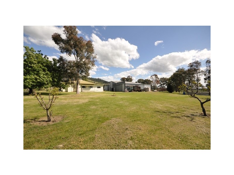 998 Plunketts Road, Barnawartha North VIC 3691