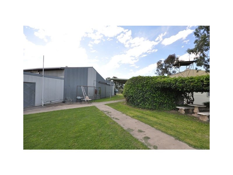 998 Plunketts Road, Barnawartha North VIC 3691