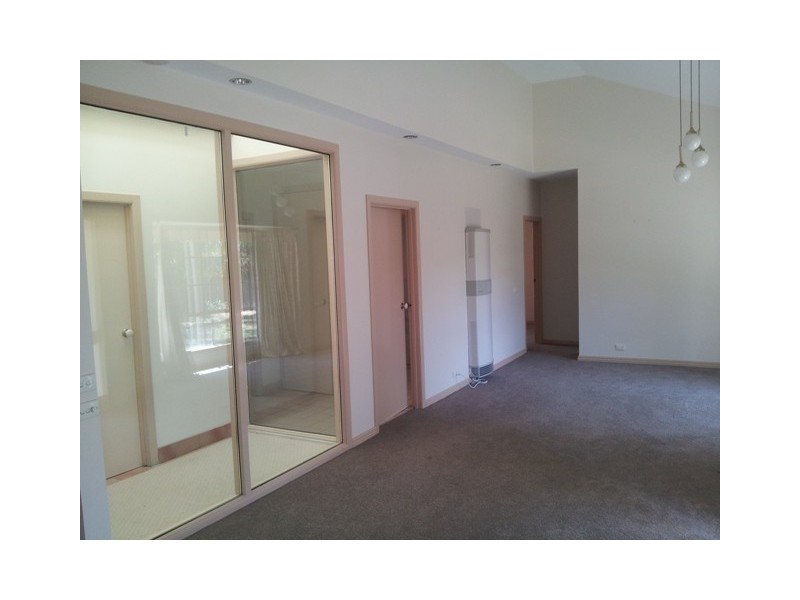 2/4 Central Place, Wodonga VIC 3690