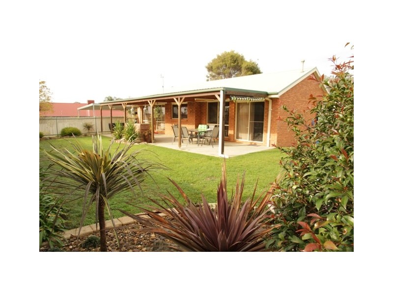 7 Thomas Place, Wodonga VIC 3690