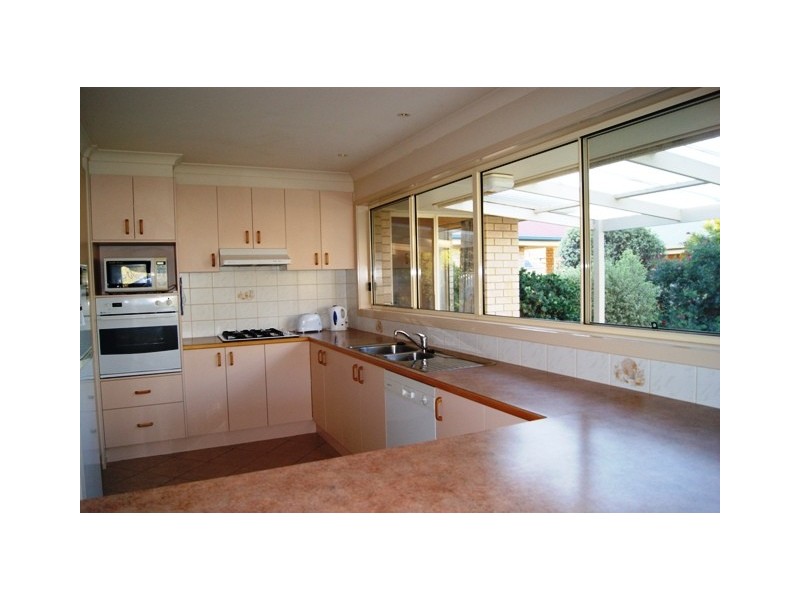 17 Iron Way, Wodonga VIC 3690