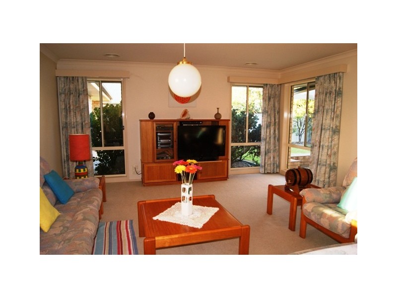 17 Iron Way, Wodonga VIC 3690