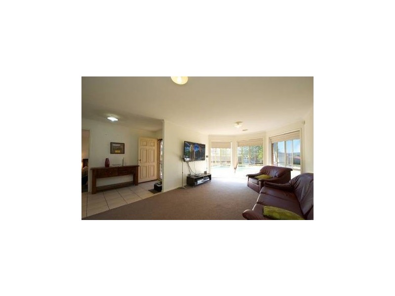 6 Ambrose Crescent, Wodonga VIC 3690