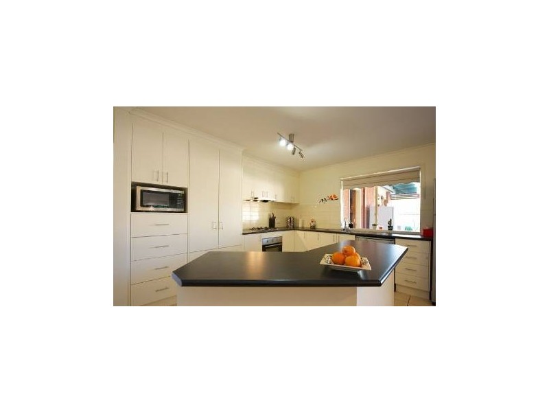 6 Ambrose Crescent, Wodonga VIC 3690