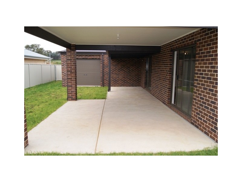 11 Parnaby Street, Wodonga VIC 3690