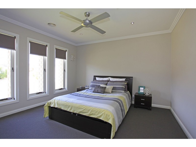 9 Lauren Place, Wodonga VIC 3690