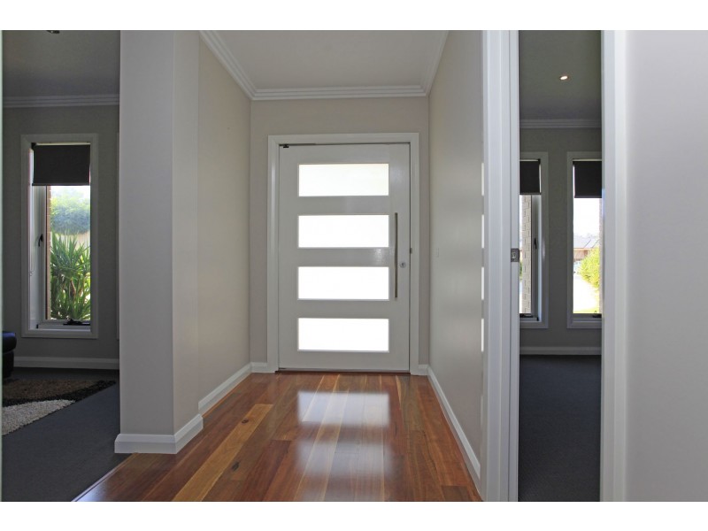 9 Lauren Place, Wodonga VIC 3690