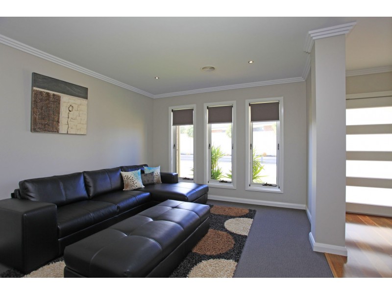 9 Lauren Place, Wodonga VIC 3690