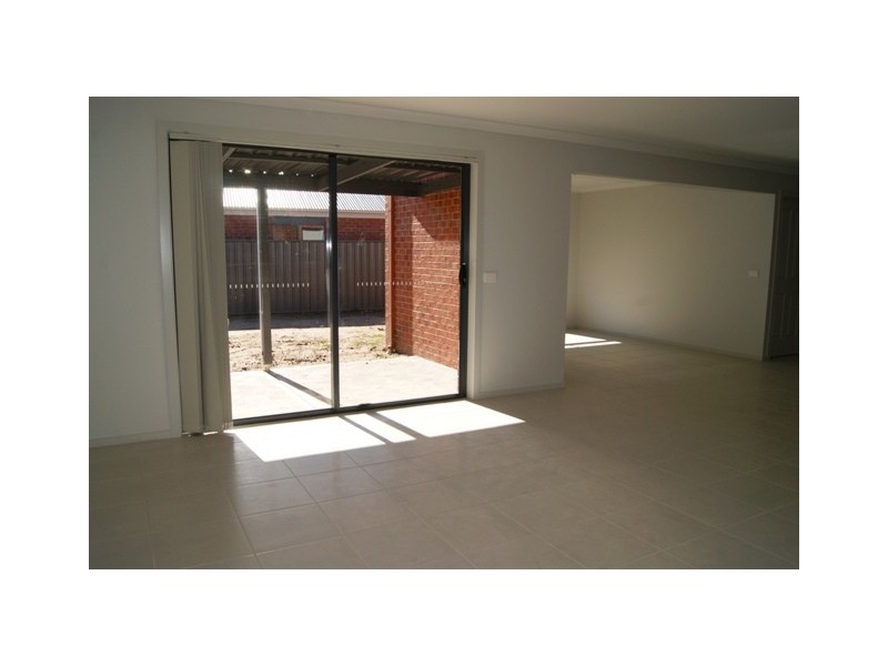 15 Thorpe Avenue, Killara VIC 3691