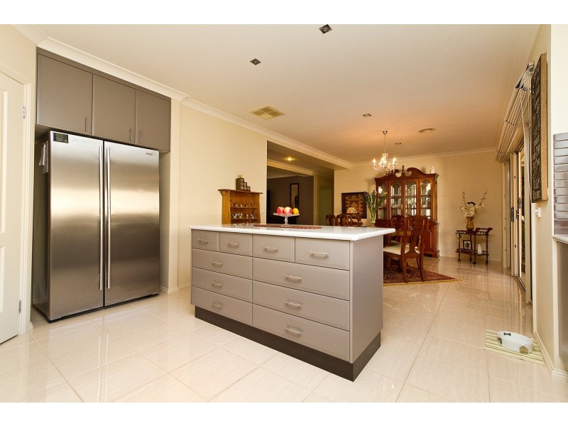 2 Blue Bonnet Way, Wodonga VIC 3690