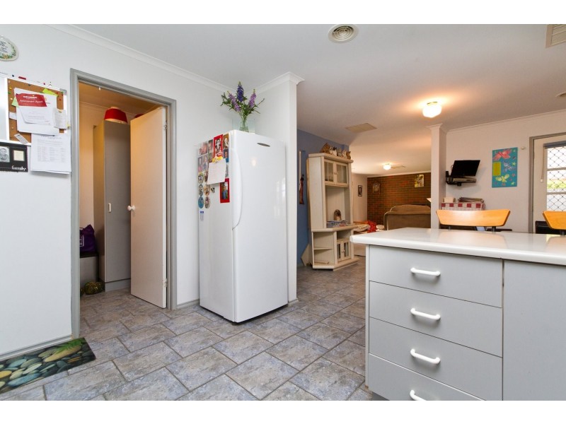 8 Shiels Court,, Wodonga VIC 3690