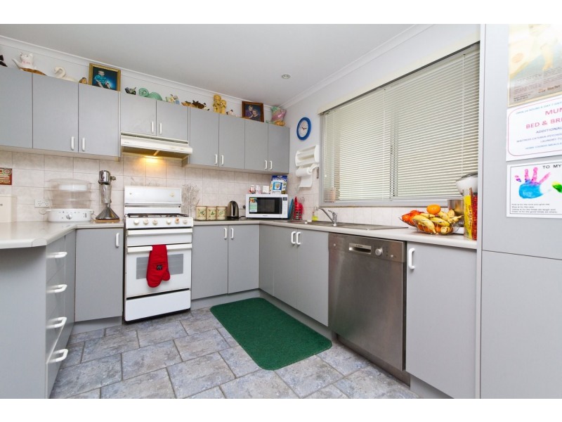 8 Shiels Court,, Wodonga VIC 3690