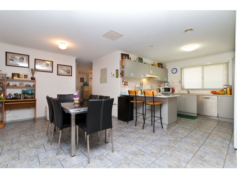 8 Shiels Court,, Wodonga VIC 3690