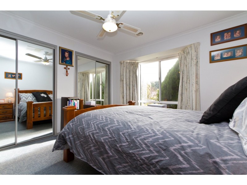 8 Shiels Court,, Wodonga VIC 3690