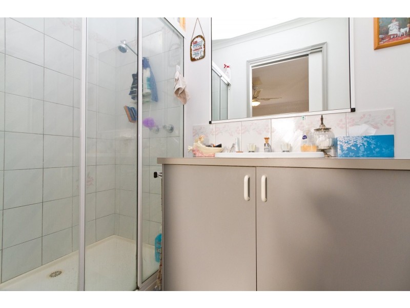 8 Shiels Court,, Wodonga VIC 3690