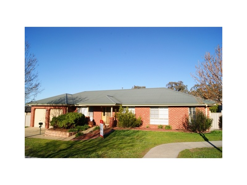 13 Firestone Way, Wodonga VIC 3690