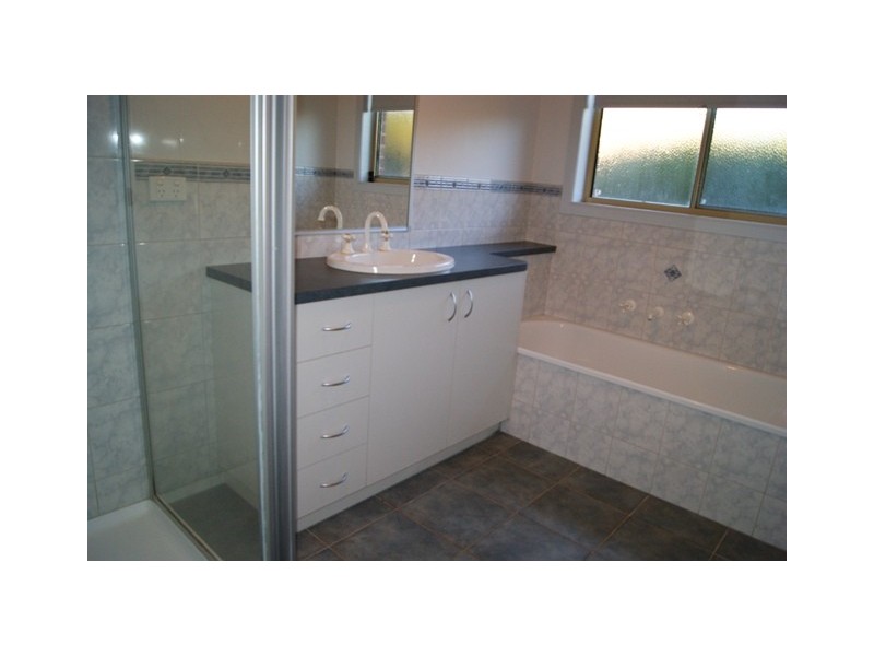 13 Firestone Way, Wodonga VIC 3690