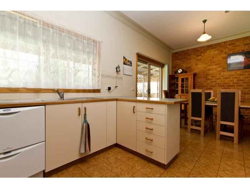 150 De Kerilleau Drive, Wodonga VIC 3690