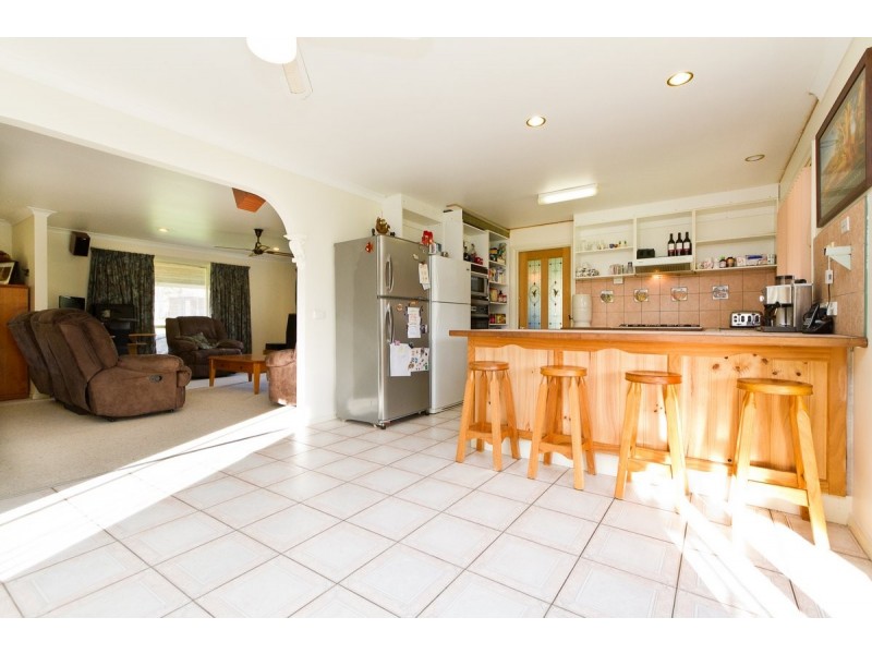 14 Chalkers Lane, Eskdale VIC 3701