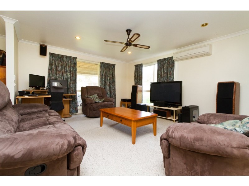 14 Chalkers Lane, Eskdale VIC 3701