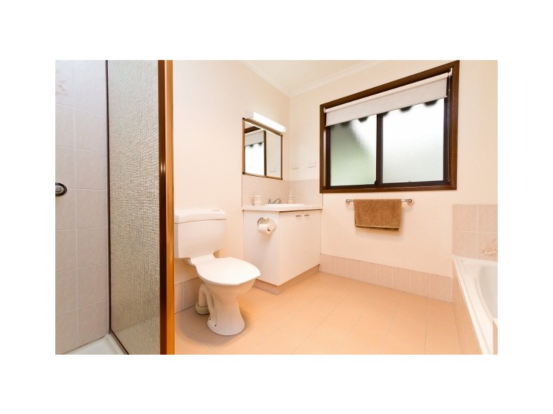 2/4 Chifley Street, Wodonga VIC 3690