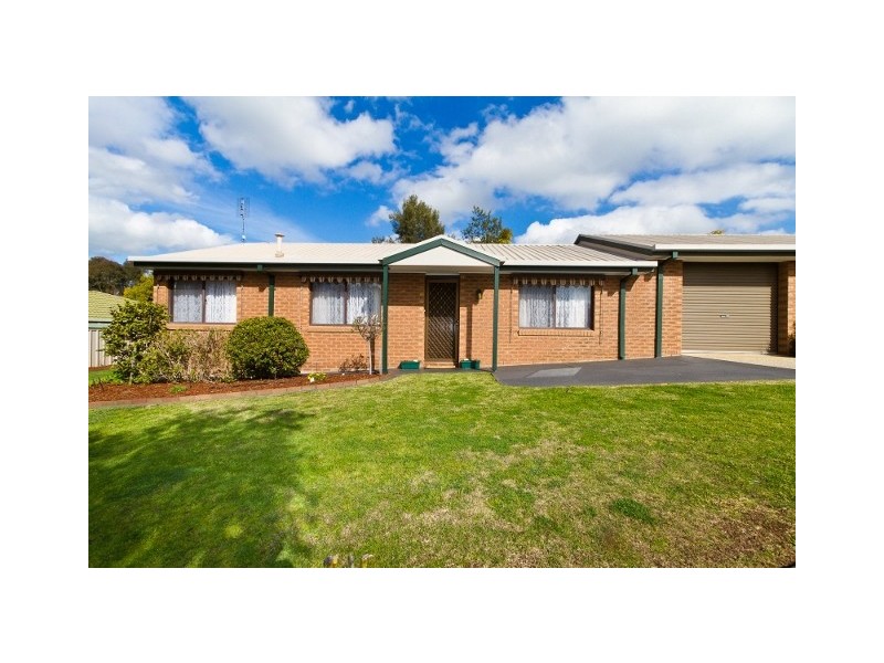 2/4 Chifley Street, Wodonga VIC 3690