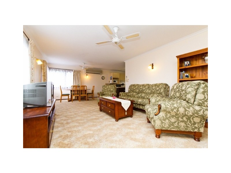 2/4 Chifley Street, Wodonga VIC 3690