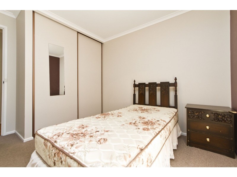 2/11 McMahon Place, Wodonga VIC 3690