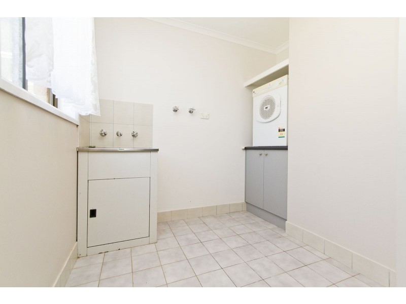 2/11 McMahon Place, Wodonga VIC 3690