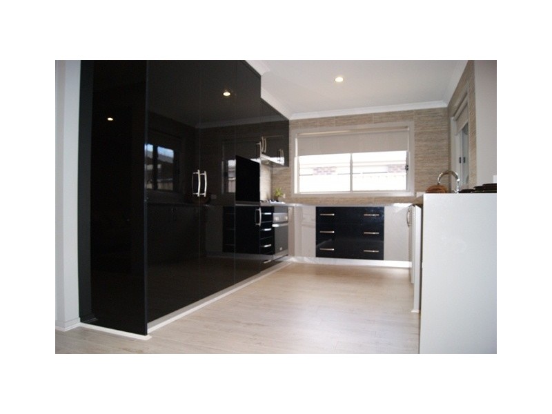 26 Victoria Cross Parade, Wodonga VIC 3690