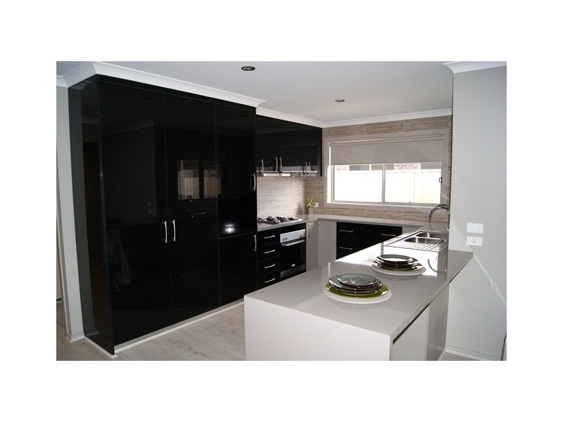 26 Victoria Cross Parade, Wodonga VIC 3690