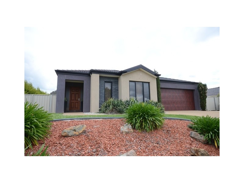 6 Prestwick Place, Wodonga VIC 3690