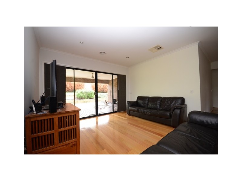 6 Prestwick Place, Wodonga VIC 3690