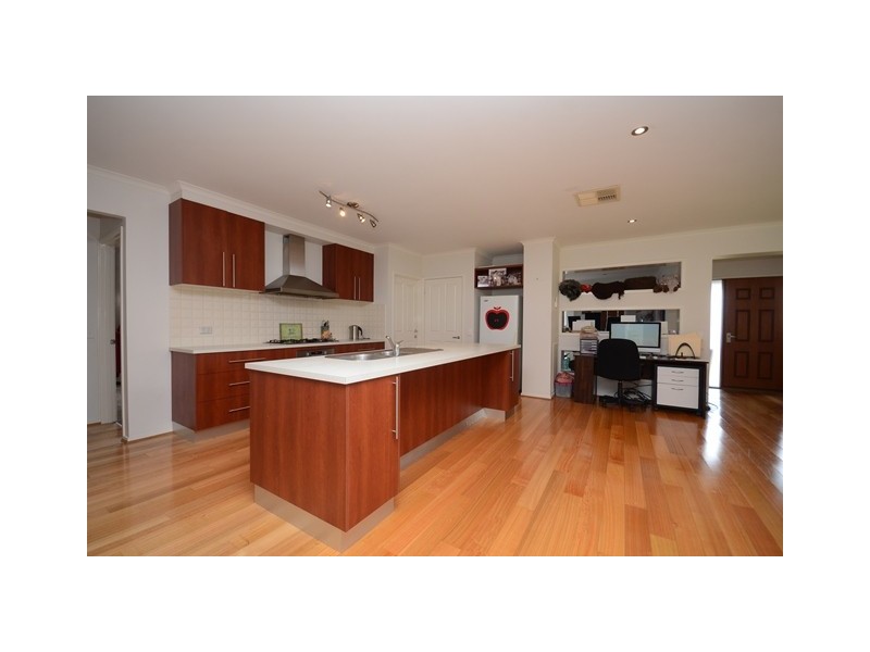 6 Prestwick Place, Wodonga VIC 3690