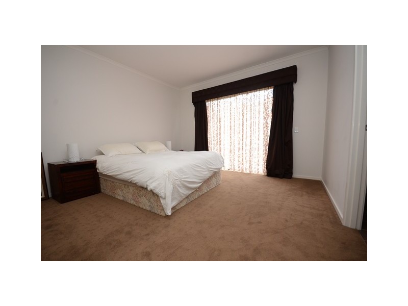 6 Prestwick Place, Wodonga VIC 3690