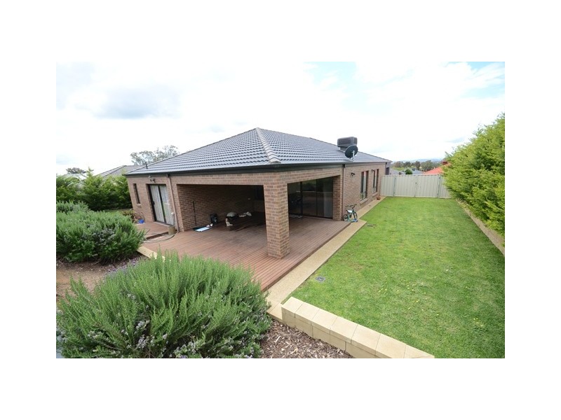 6 Prestwick Place, Wodonga VIC 3690