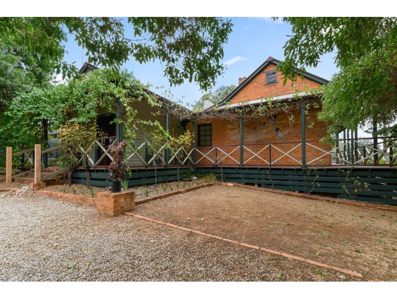 1-3 Harkins Street, Chiltern VIC 3683