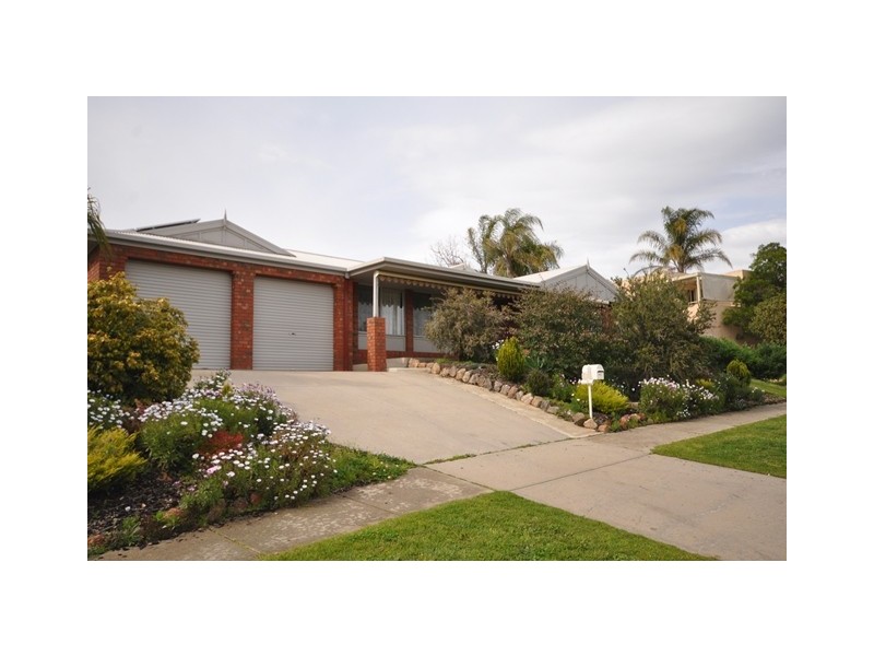 18 Peacock Avenue, Wodonga VIC 3690