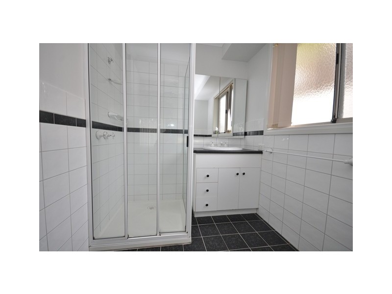 18 Peacock Avenue, Wodonga VIC 3690