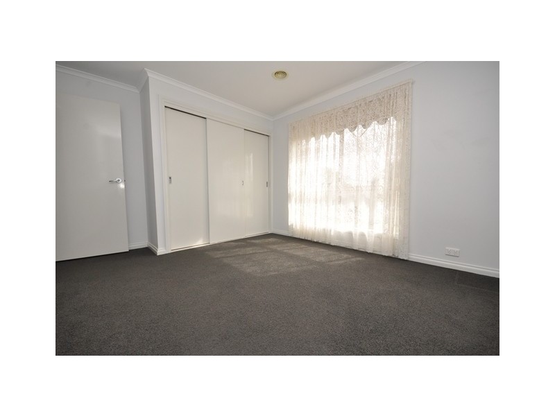 18 Peacock Avenue, Wodonga VIC 3690