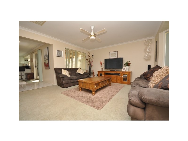 49 Kingfisher Drive, Wodonga VIC 3690