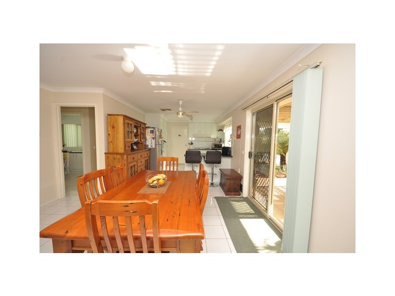49 Kingfisher Drive, Wodonga VIC 3690