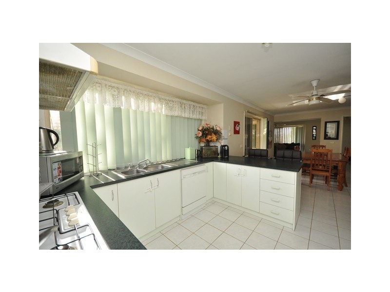 49 Kingfisher Drive, Wodonga VIC 3690